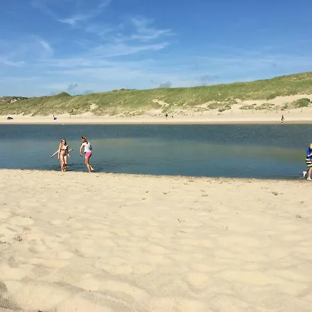 Nyaraló Kleurrijk *